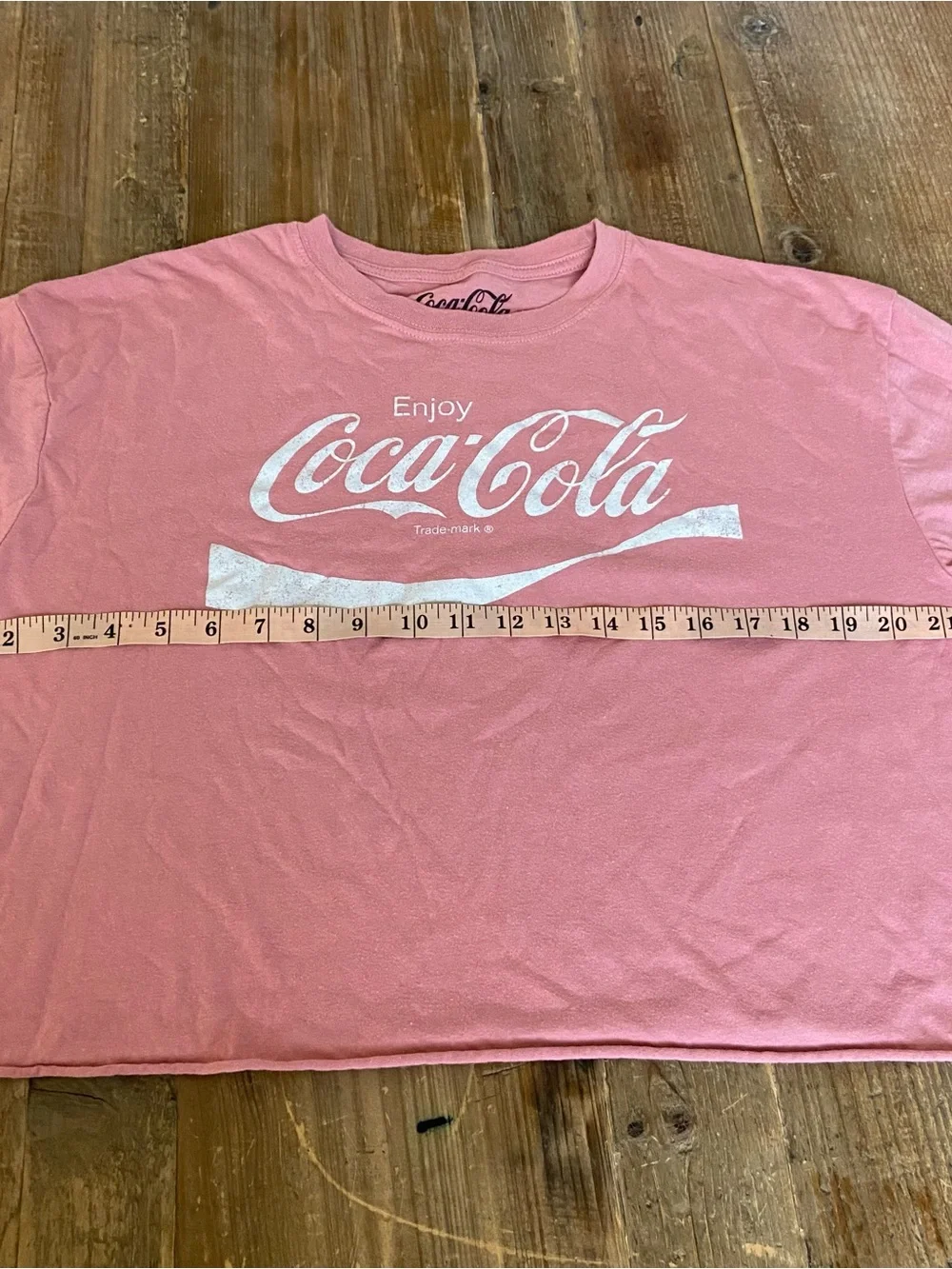 Coca-Cola Shirt Pink Logo Cropped Tee Large - Picture 2 of 5